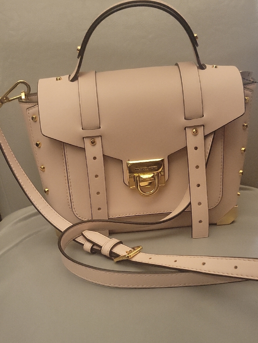 Michael Kors Manhattan Medium